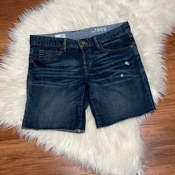 GAP BOYFRIEND DENIM SHORTS - Picture 2 of 10